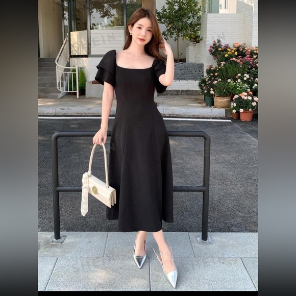 DAZY Puff Sleeves Square Neck Black Midi Dress size Medium - Picture 4 of 5